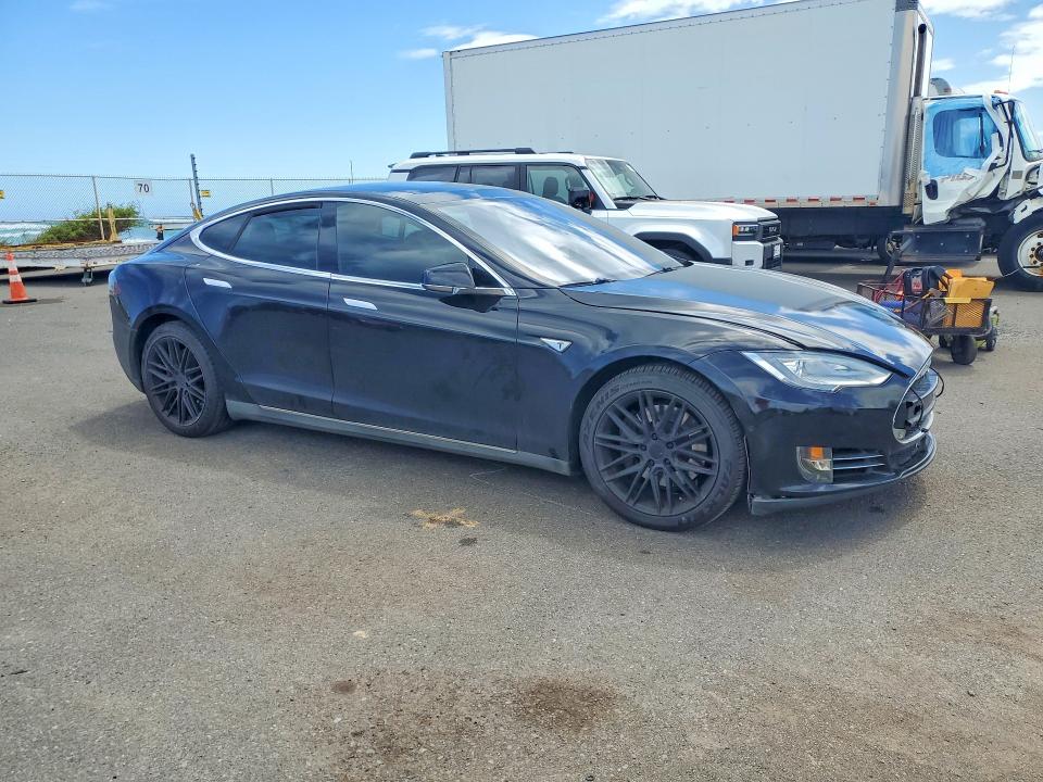 Photo 4 from auction – 2015 TESLA MODEL S with VIN 5YJSA1E21FF113794
