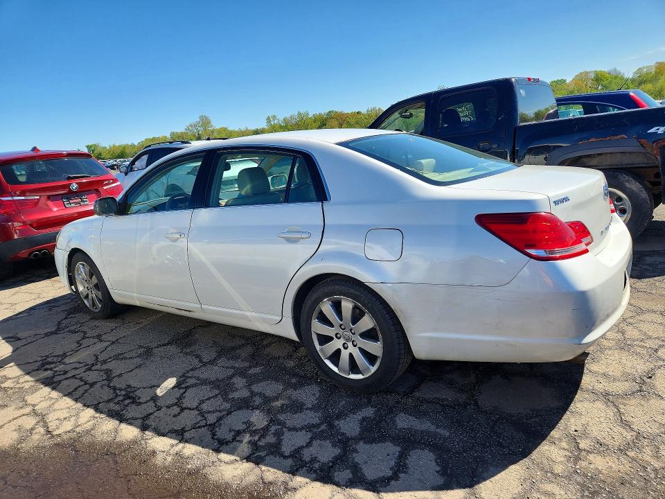 Photo 2 from auction – 2005 TOYOTA AVALON with VIN 4T1BK36B65U012775
