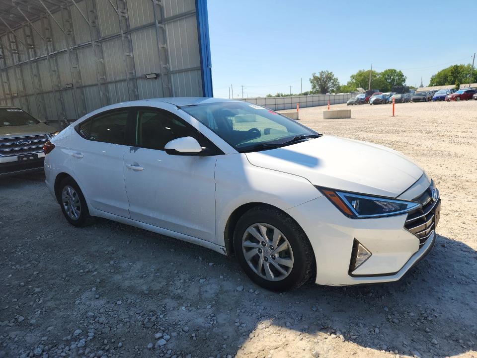 Photo 4 from auction – 2019 HYUNDAI ELANTRA with VIN 5NPD74LF6KH464355