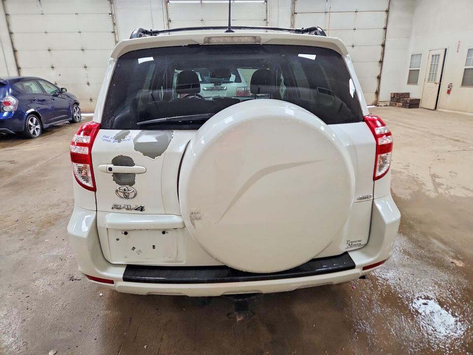 Photo 6 from auction – 2012 TOYOTA RAV4 with VIN 2T3DK4DV6CW079702