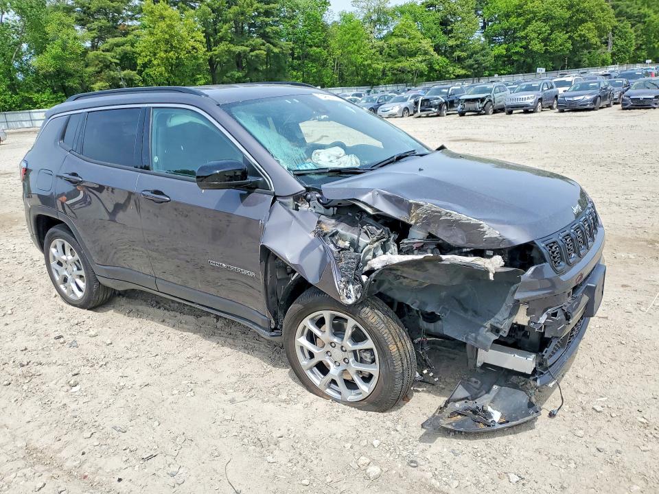 Photo 4 from auction – 2024 JEEP COMPASS with VIN 3C4NJDFN6RT123976