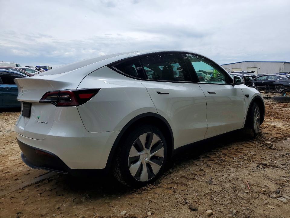Photo 3 from auction – 2023 TESLA MODEL Y with VIN 7SAYGDEE0PF795382