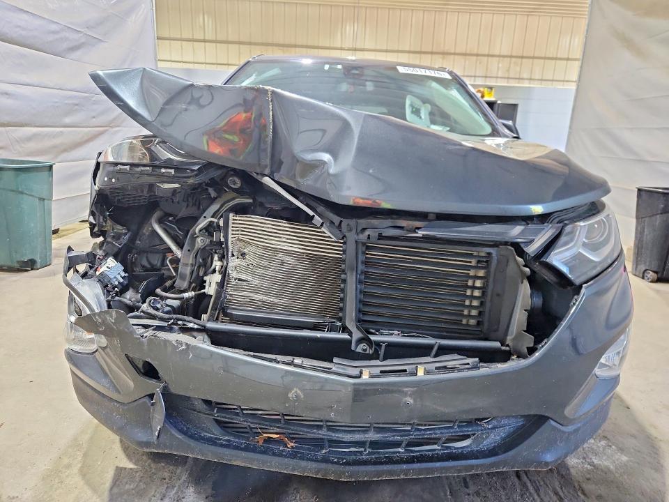 Photo 5 from auction – 2020 CHEVROLET EQUINOX with VIN 2GNAXKEV6L6264214