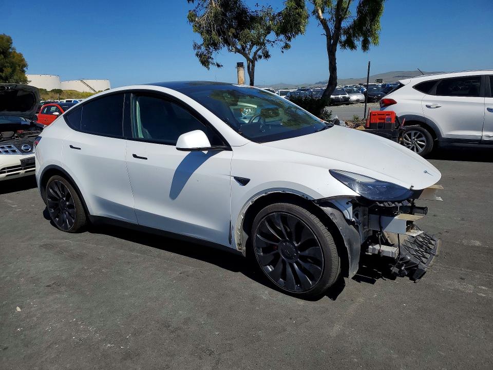 Photo 4 from auction – 2023 TESLA MODEL Y with VIN 7SAYGDEF4PF593749