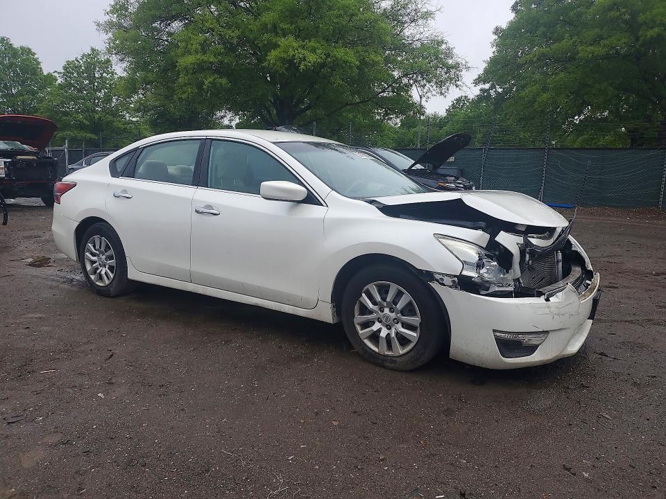 Photo 4 from auction – 2014 NISSAN ALTIMA with VIN 1N4AL3AP2EC130155