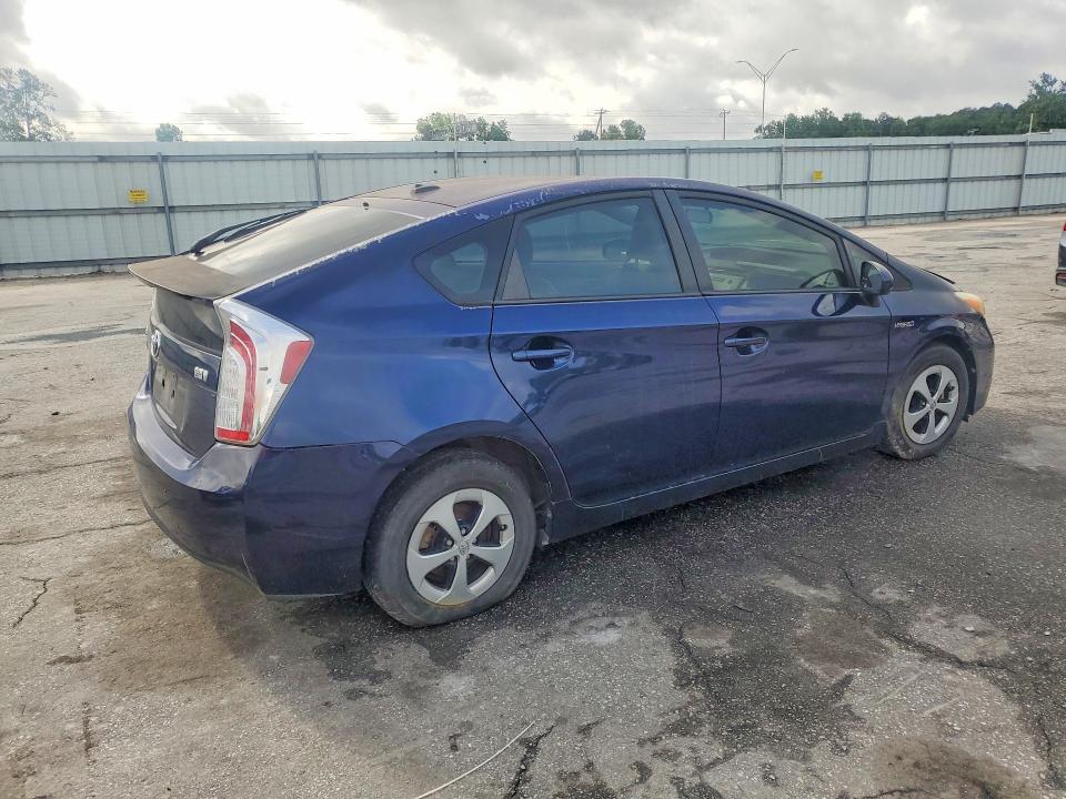 Photo 3 from auction – 2012 TOYOTA PRIUS with VIN JTDKN3DU0C1547728