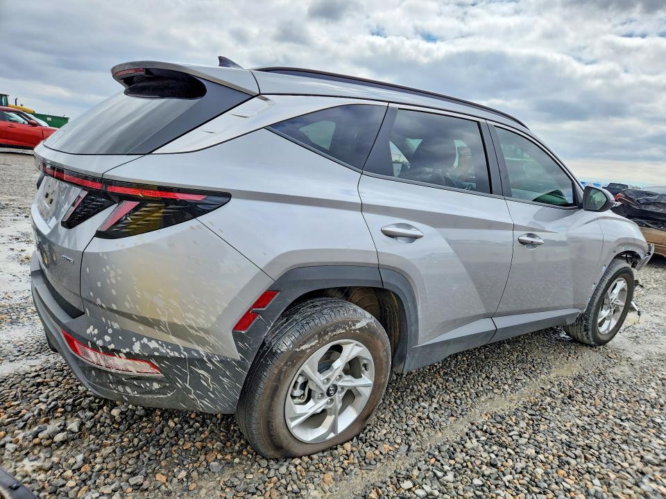 Photo 3 from auction – 2022 HYUNDAI TUCSON with VIN KM8JBCAE7NU032823
