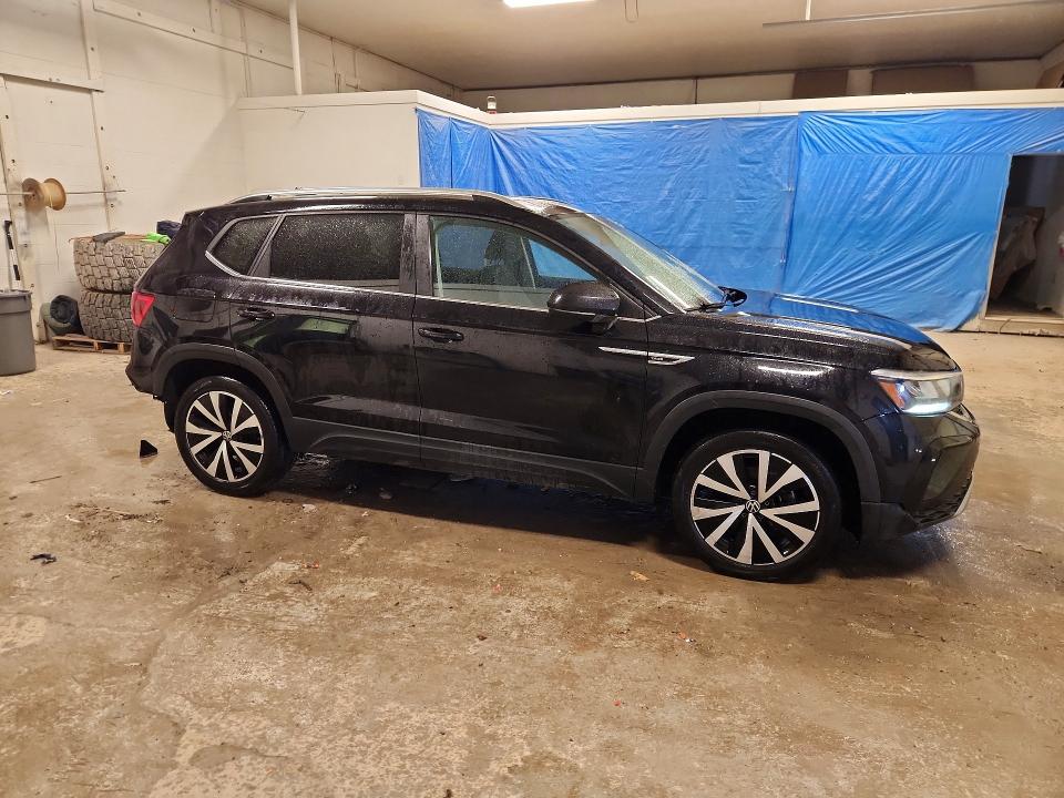 Photo 4 from auction – 2022 VOLKSWAGEN TAOS with VIN 3VVLX7B2XNM056811