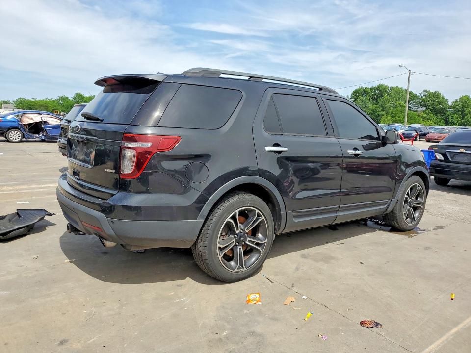 Photo 3 from auction – 2014 FORD EXPLORER with VIN 1FM5K8GT5EGB61680