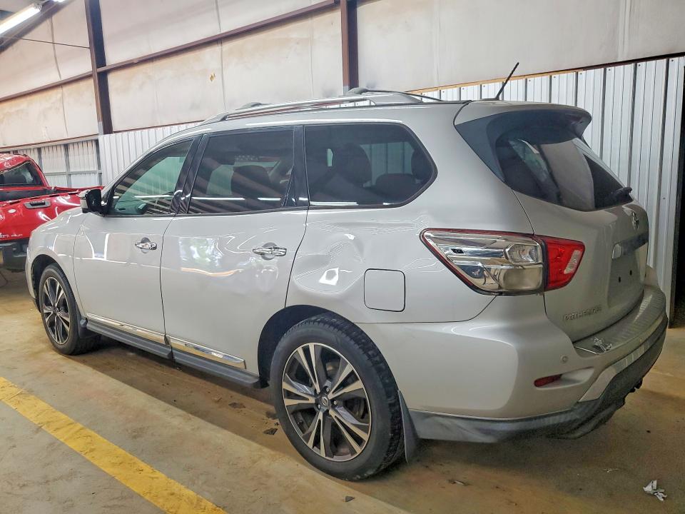Photo 2 from auction – 2017 NISSAN PATHFINDER with VIN 5N1DR2MN9HC617914