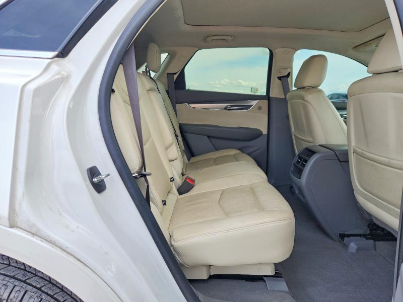Photo 11 from auction – 2018 CADILLAC XT5 with VIN 1GYKNCRS5JZ191860