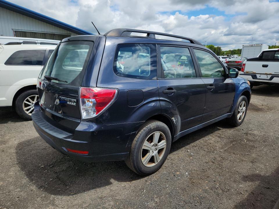 Photo 3 from auction – 2013 SUBARU FORESTER with VIN JF2SHABC4DH400506
