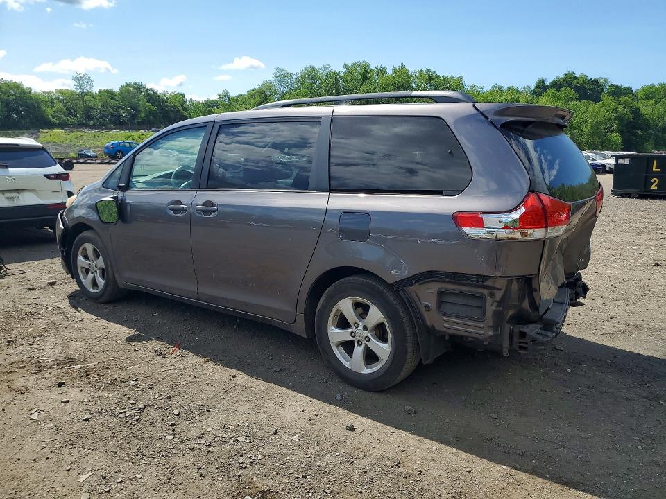 Photo 2 from auction – 2011 TOYOTA SIENNA with VIN 5TDKK3DC9BS024290