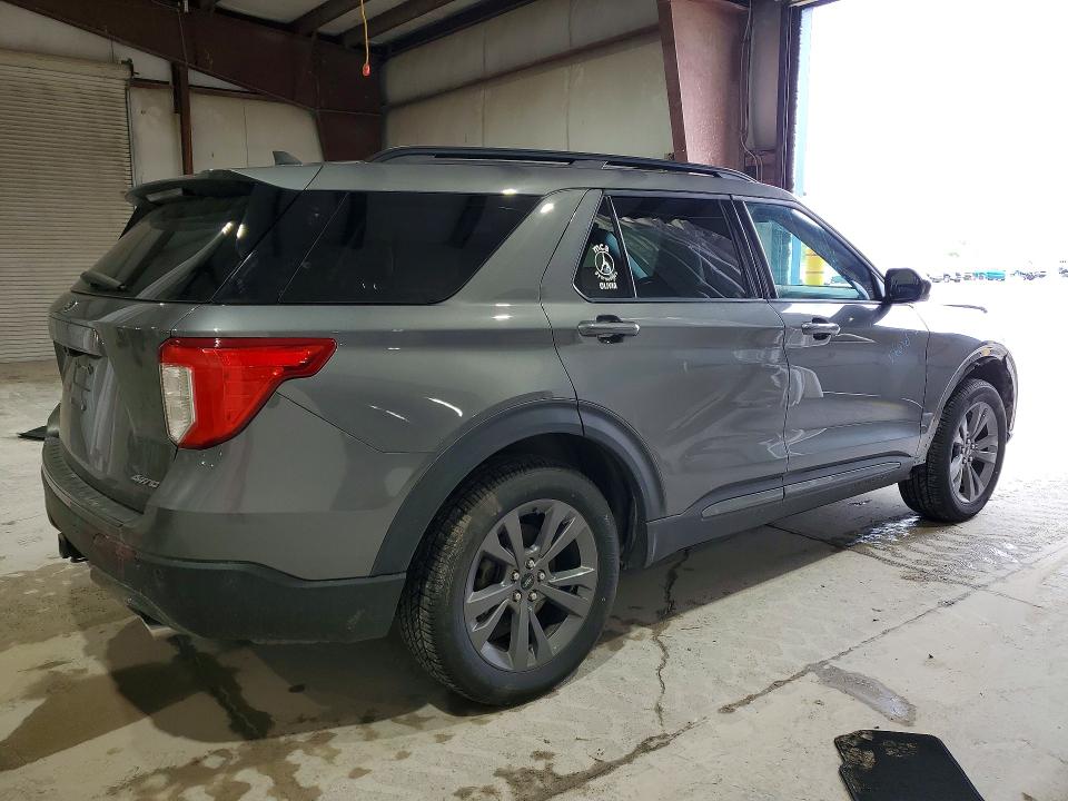 Photo 3 from auction – 2022 FORD EXPLORER with VIN 1FMSK8DH2NGC49816
