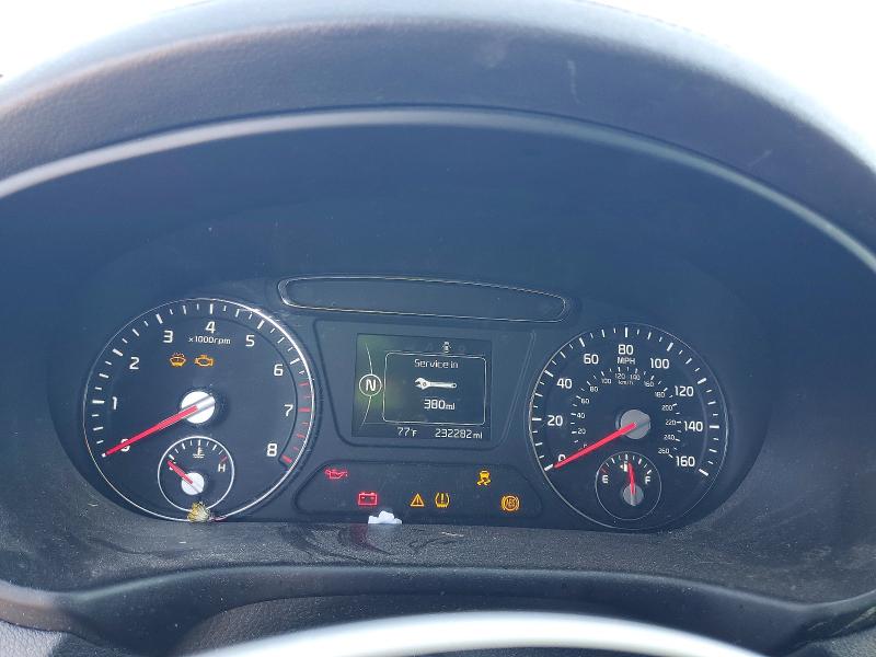 Photo 9 from auction – 2017 KIA SORENTO with VIN 5XYPG4A56HG197404