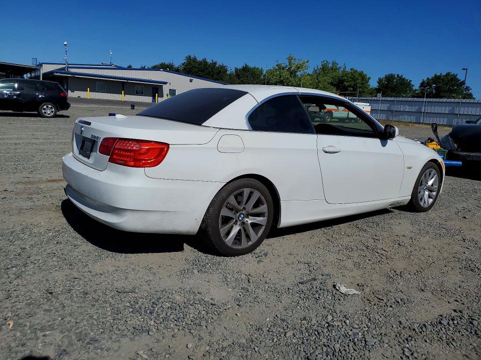 Photo 3 from auction – 2011 BMW 328 with VIN WBADW7C51BE443678