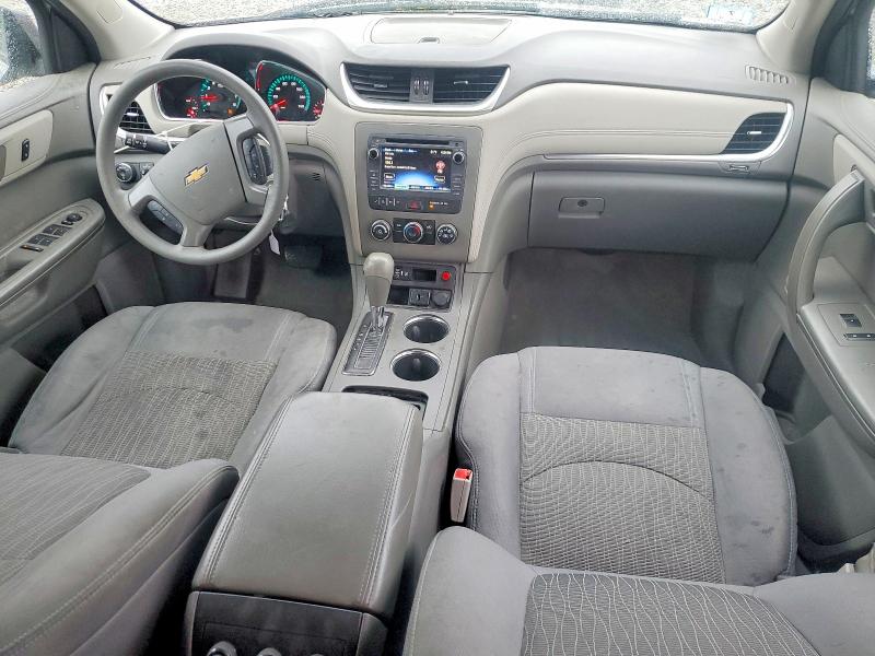 Фото 8 с аукциона – 2017 CHEVROLET TRAVERSE с VIN 1GNKRFKD1HJ110294