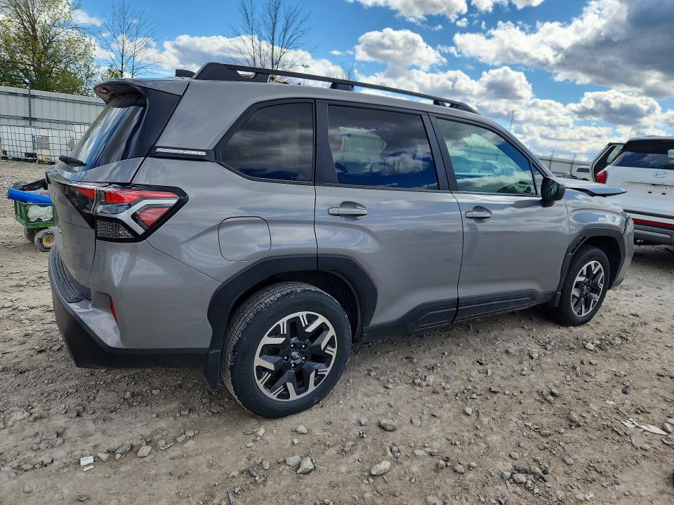 Photo 3 from auction – 2025 SUBARU FORESTER with VIN JF2SLDBC3SH503588