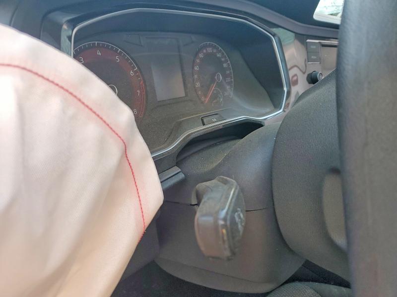 Photo 9 from auction – 2019 VOLKSWAGEN JETTA with VIN 3VWC57BU8KM176217