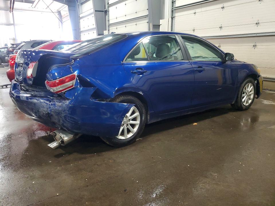 Photo 3 from auction – 2011 TOYOTA CAMRY with VIN 4T1BK3EK4BU628679