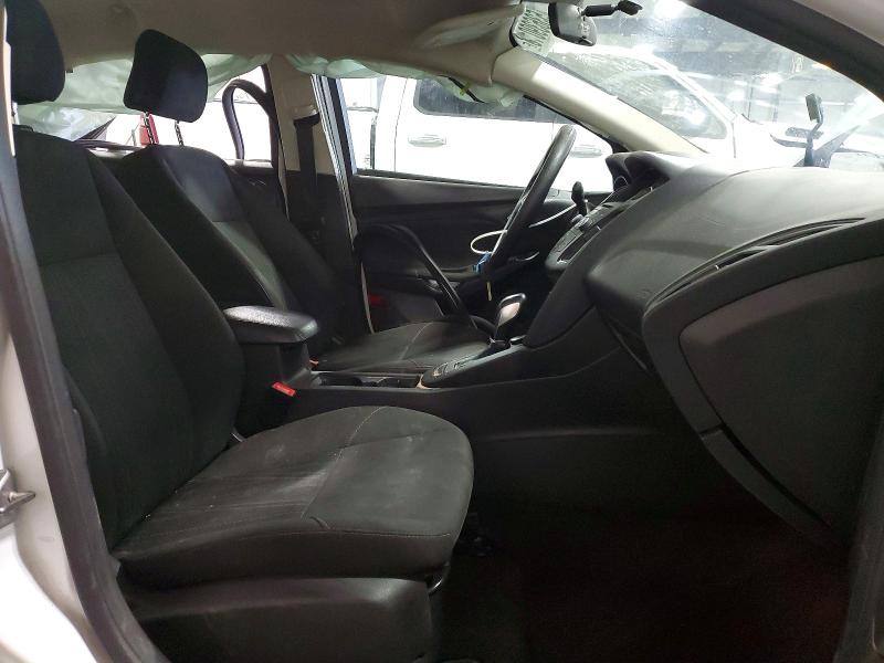 Photo 7 from auction – 2015 FORD FOC with VIN 1FADP3F27FL262909
