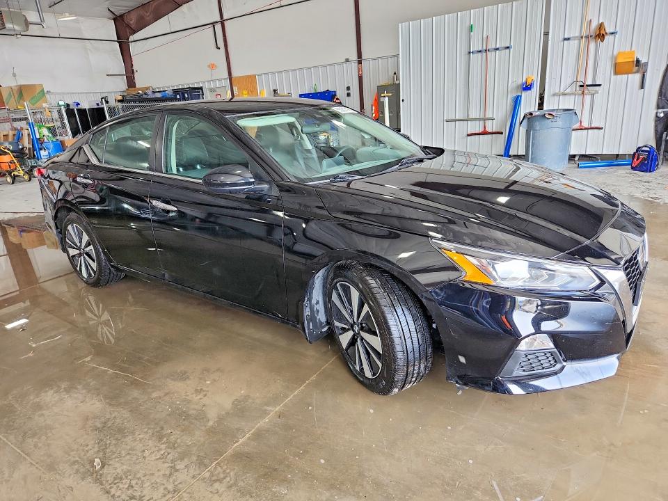 Photo 4 from auction – 2022 NISSAN ALTIMA with VIN 1N4BL4DV4NN378495