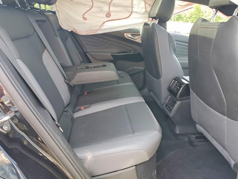صورة رقم 10 من المزاد - 2023 VOLKSWAGEN ID.4 مع VIN 1V2VMPE82PC027645