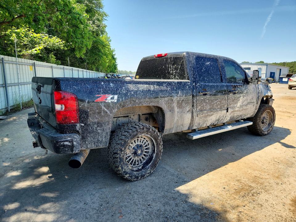Photo 3 from auction – 2009 CHEVROLET SILVERADO with VIN 1GCHK63649F181789