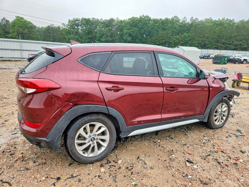 Photo 3 from auction – 2017 HYUNDAI TUCSON with VIN KM8J33A48HU413041