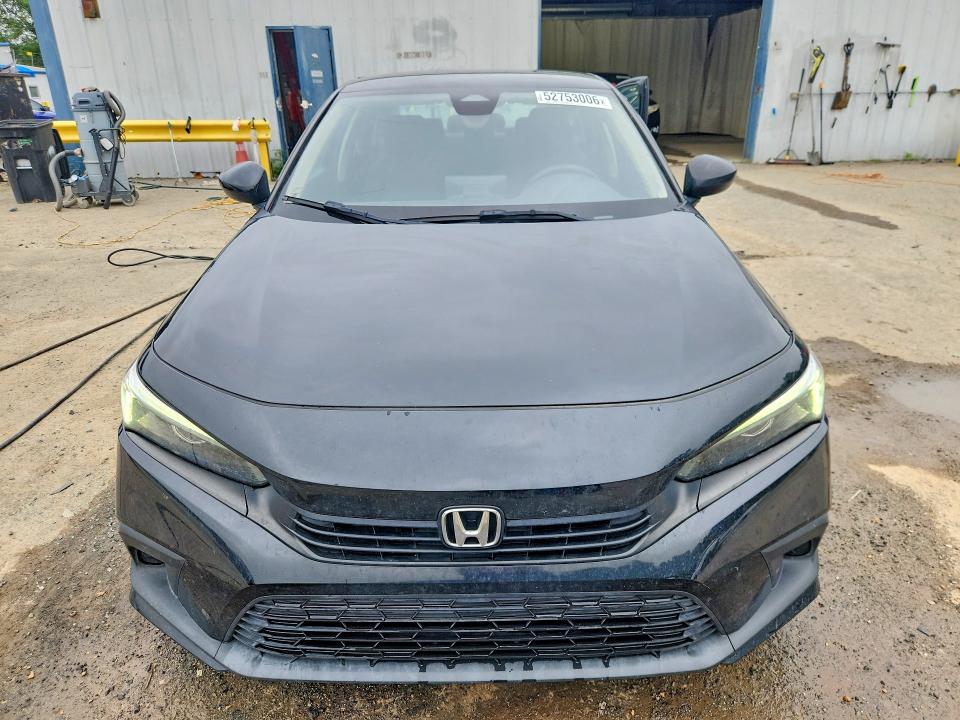 Photo 5 from auction – 2022 HONDA CIVIC with VIN 2HGFE2F22NH577259