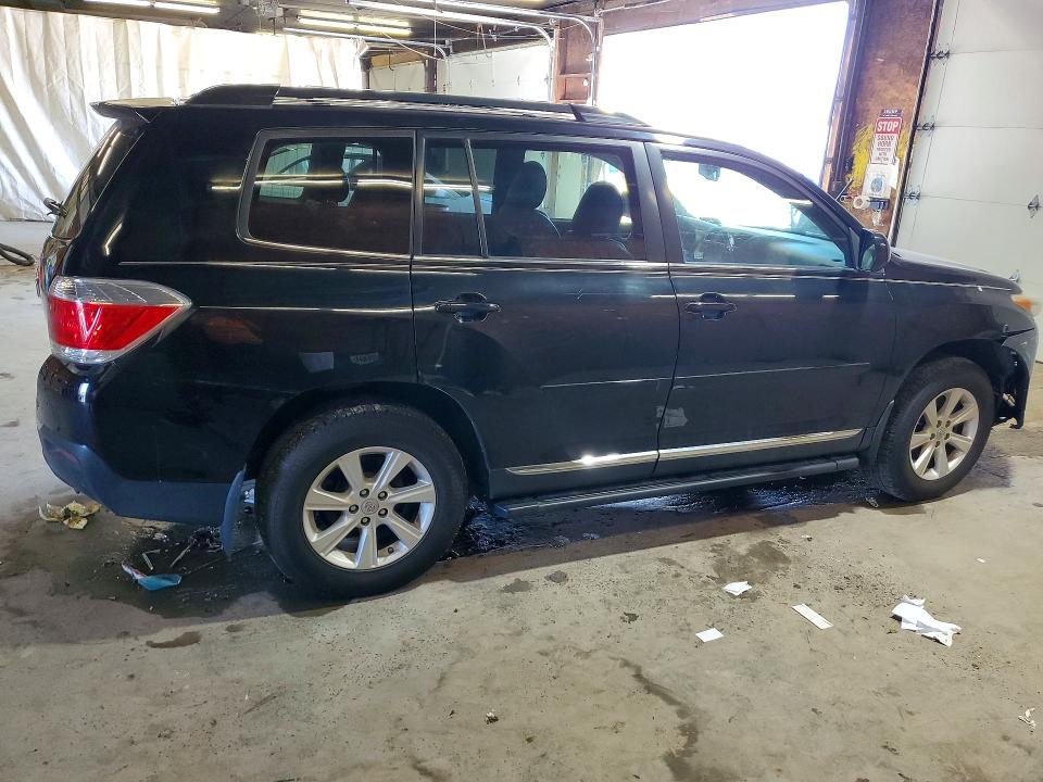 Photo 3 from auction – 2013 TOYOTA HIGHLANDER with VIN 5TDBK3EH2DS232413