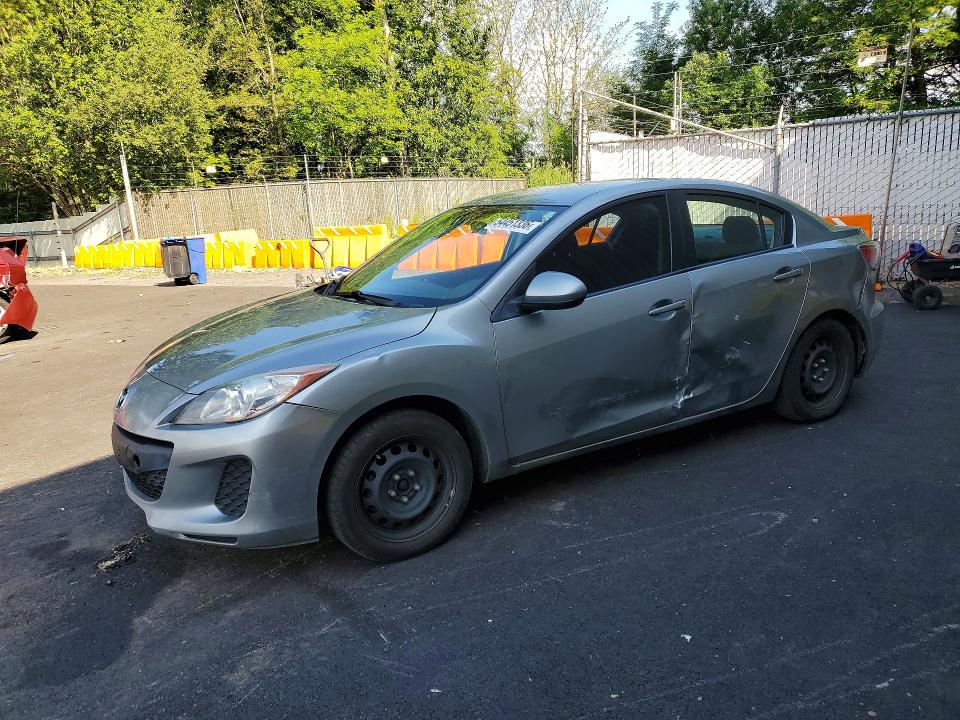 MAZDA 3 2012 with VIN JM1BL1UG4C1574791 - Photo from auction