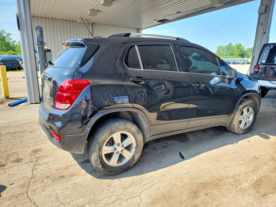 Photo 3 from auction – 2022 CHEVROLET TRAX with VIN KL7CJPSM5NB564903