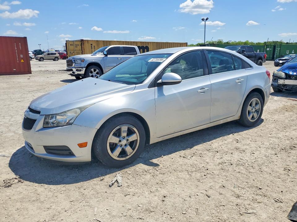 CHEVROLET CRUZE 2014 with VIN 1G1PC5SB9E7273902 - Photo from auction