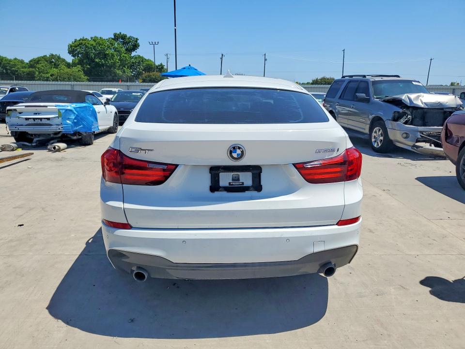 Photo 6 from auction – 2017 BMW 535 with VIN WBA5M2C58HG499160