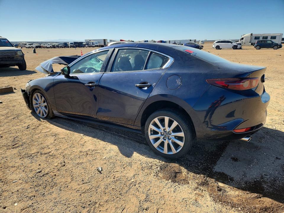 Photo 2 from auction – 2021 MAZDA 3 with VIN JM1BPABLXM1328186