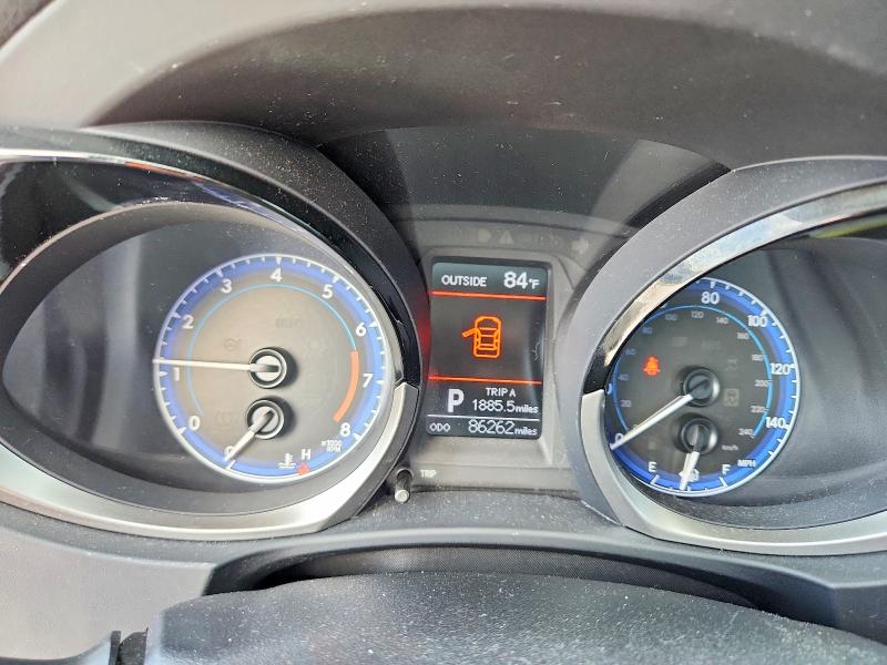 Photo 9 from auction – 2014 TOYOTA COROLLA with VIN 2T1BURHE7EC024519