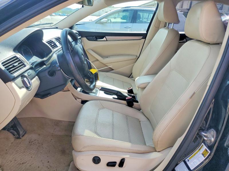 Photo 7 from auction – 2015 VOLKSWAGEN PASSAT with VIN 1VWBV7A33FC049046