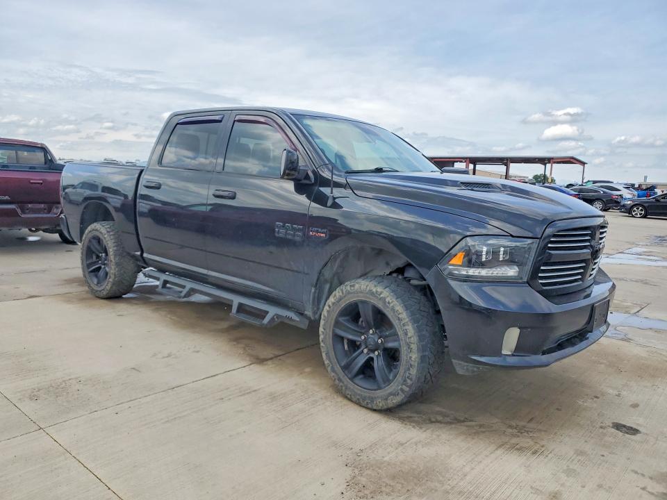Photo 4 from auction – 2016 RAM 1500 with VIN 1C6RR7MT1GS281211