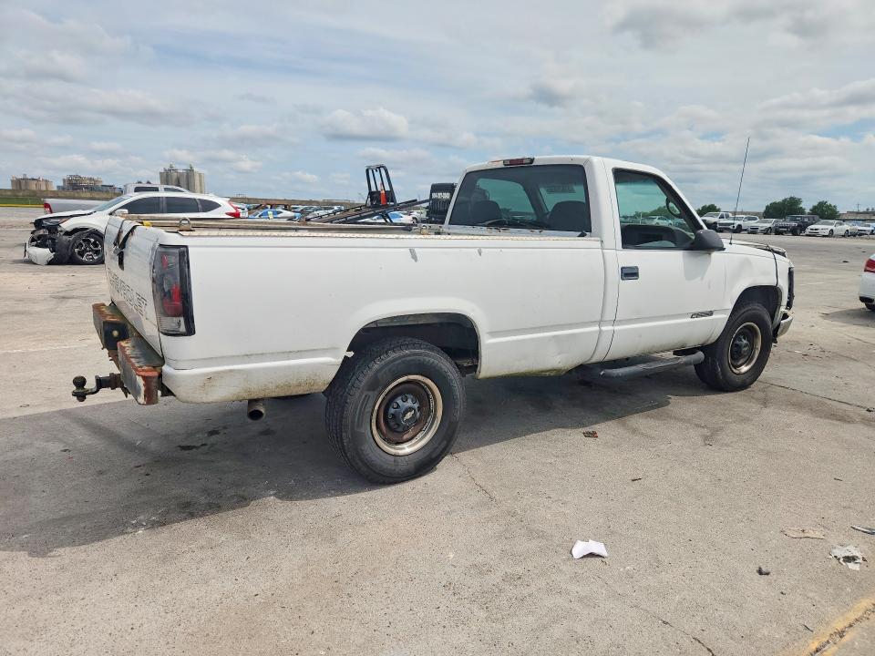 Photo 3 from auction – 1999 CHEVROLET GMT-400 with VIN 1GCGC24R4XR702080