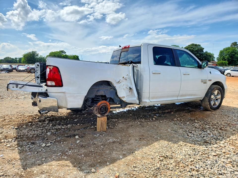 Photo 3 from auction – 2019 RAM 1500 CLASSIC with VIN 1C6RR6TT6KS643943