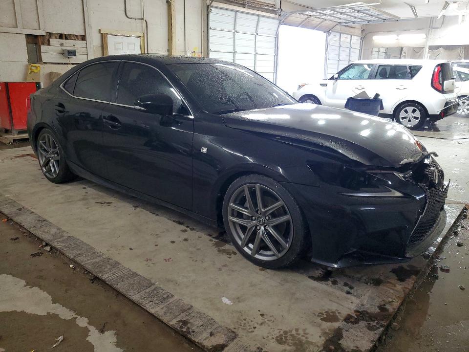 Photo 4 from auction – 2014 LEXUS IS with VIN JTHBF1D20E5037759