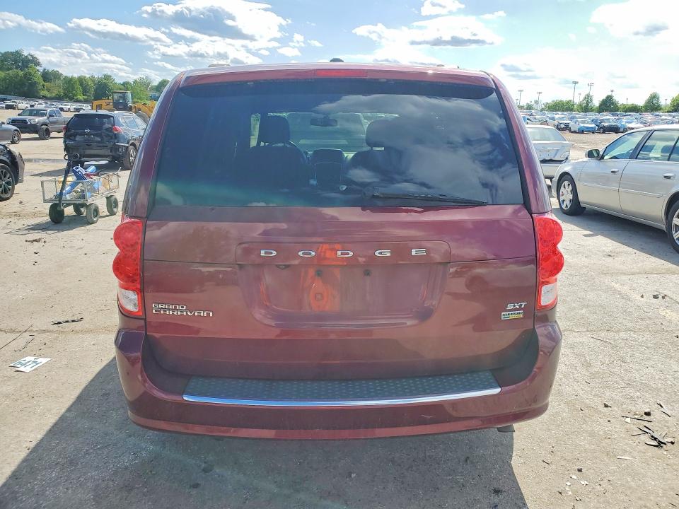 Photo 6 from auction – 2017 DODGE GRAND CARAVAN with VIN 2C4RDGCGXHR813263