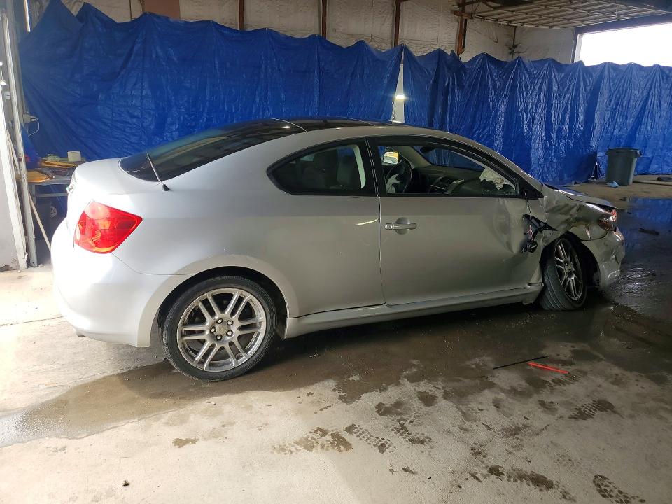 Photo 3 from auction – 2005 SCION TC with VIN JTKDE177650054091