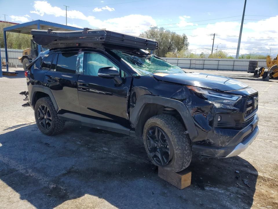 Photo 4 from auction – 2022 TOYOTA RAV4 with VIN 2T3J1RFV9NW264605