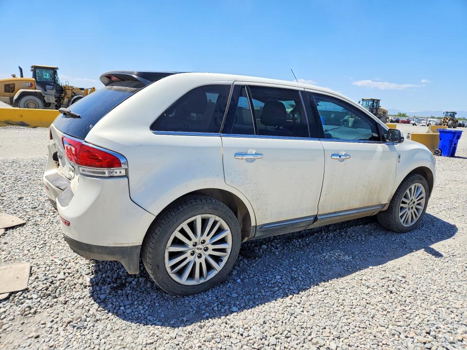 Photo 3 from auction – 2013 LINCOLN MKX with VIN 2LMDJ8JK3DBL26442