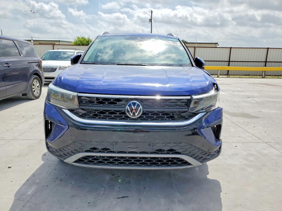 Photo 5 from auction – 2024 VOLKSWAGEN TAOS with VIN 3VVVX7B22RM015961