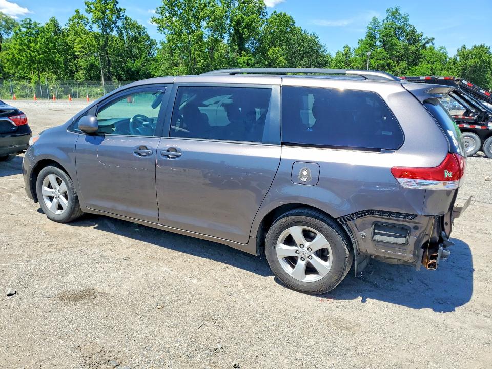 Photo 2 from auction – 2012 TOYOTA SIENNA with VIN 5TDKK3DC2CS263830