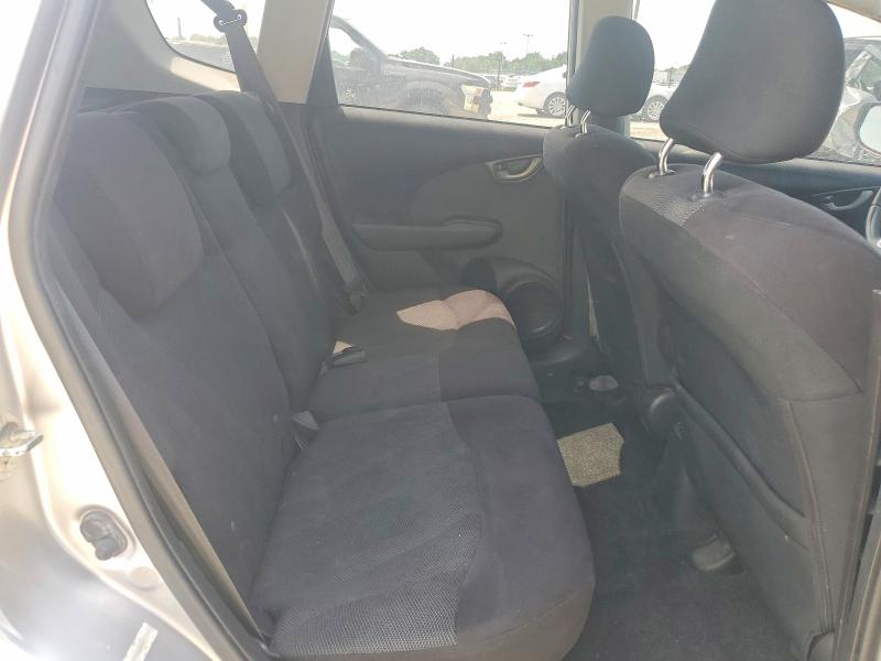 Photo 11 from auction – 2011 HONDA FIT with VIN JHMGE8H54BC017771