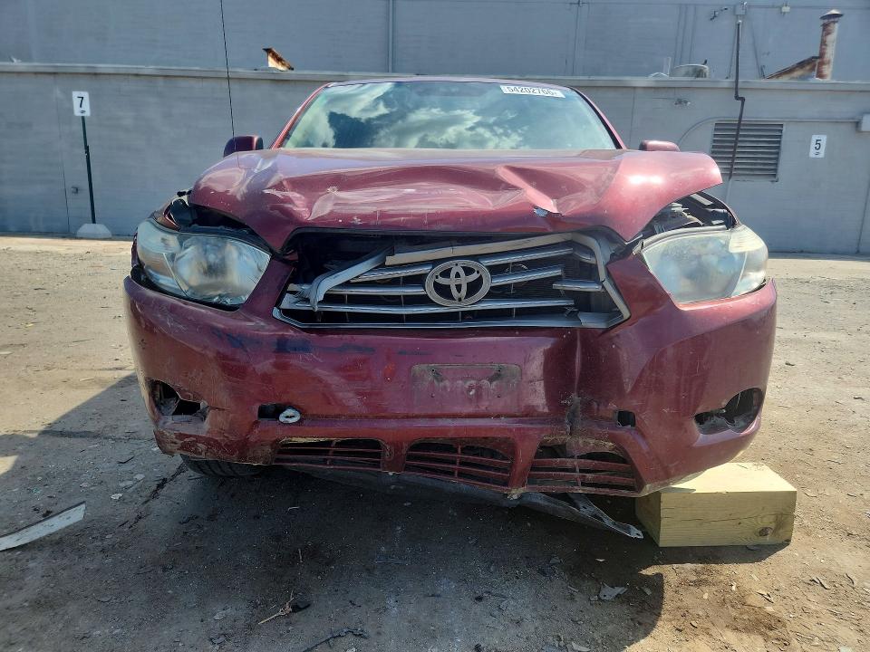 Снимка 5 от търг – 2010 TOYOTA HIGHLANDER с VIN 5TDBK3EH7AS040948